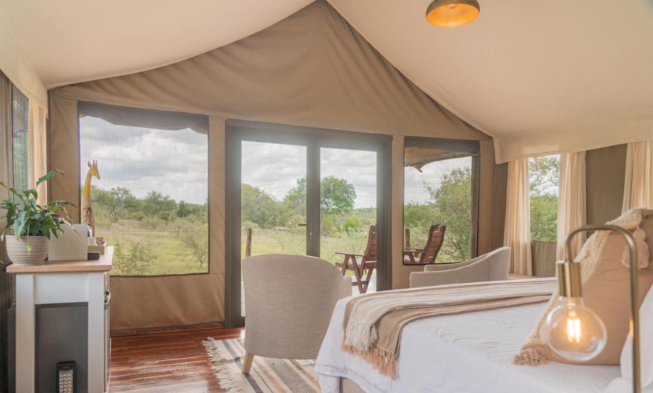 Emhosheni River Lodge Резерват за животни „Балуле“ Екстериор снимка
